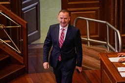 Zemaj: Vendimi i Bekim Sejdiut jo vetëm që e ka rrëzu qeverinë, i ka çu deputetët e LDK-së te shpija Zemaj: Vendimi i Bekim Sejdiut jo vetëm që e ka rrëzu qeverinë, i ka çu deputetët e LDK-së te shpija