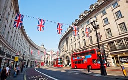 Udhëzim i ri në Britani për emigrantët shqiptarë Udhëzim i ri në Britani për emigrantët shqiptarë