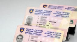 Kërkohet paraburgim për tre persona të dyshuar për ryshfet në provimet për patentë-shofer Kërkohet paraburgim për tre persona të dyshuar për ryshfet në provimet për patentë-shofer