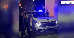 Vrasja e 21-vjeçarit me kallashnikov në Korçë, policia me pamje nga arrestimi i të dyshuarit Vrasja e 21-vjeçarit me kallashnikov në Korçë, policia me pamje nga arrestimi i të dyshuarit