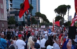 Protesta në Tiranë hyn në ditën e 66-të Protesta në Tiranë hyn në ditën e 66-të