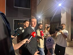 Kurti nuk komenton refuzimin e gjashtë deputetëve të LDK-së për Sejdiun Kurti nuk komenton refuzimin e gjashtë deputetëve të LDK-së për Sejdiun
