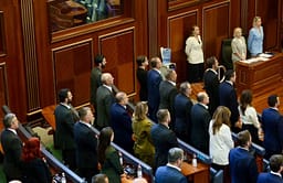 “Konstituimi” i Kuvendit dhe votimi i Qeverisë, PDK nesër i drejtohet Gjykatës Kushtetuese “Konstituimi” i Kuvendit dhe votimi i Qeverisë, PDK nesër i drejtohet Gjykatës Kushtetuese