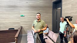Konjufca paraqitet në Gjykatë, nis rigjykimi për rastin e gazit lotsjellës në Kuvend Konjufca paraqitet në Gjykatë, nis rigjykimi për rastin e gazit lotsjellës në Kuvend