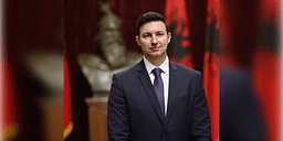Ambasadori Meidani me një mesazh të fortë nga Shkupi: Nënë Tereza, “një krenari e rrallë” e kombit shqiptar Ambasadori Meidani me një mesazh të fortë nga Shkupi: Nënë Tereza, “një krenari e rrallë” e kombit shqiptar