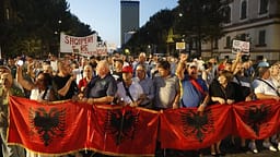 Dita e 86-të e protestës në Tiranë Dita e 86-të e protestës në Tiranë