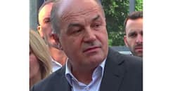 Hoxhaj para qeverisë: Qeveri ilegale, përmbysje e rendit kushtetues dhe pushtet me uzurpim Hoxhaj para qeverisë: Qeveri ilegale, përmbysje e rendit kushtetues dhe pushtet me uzurpim