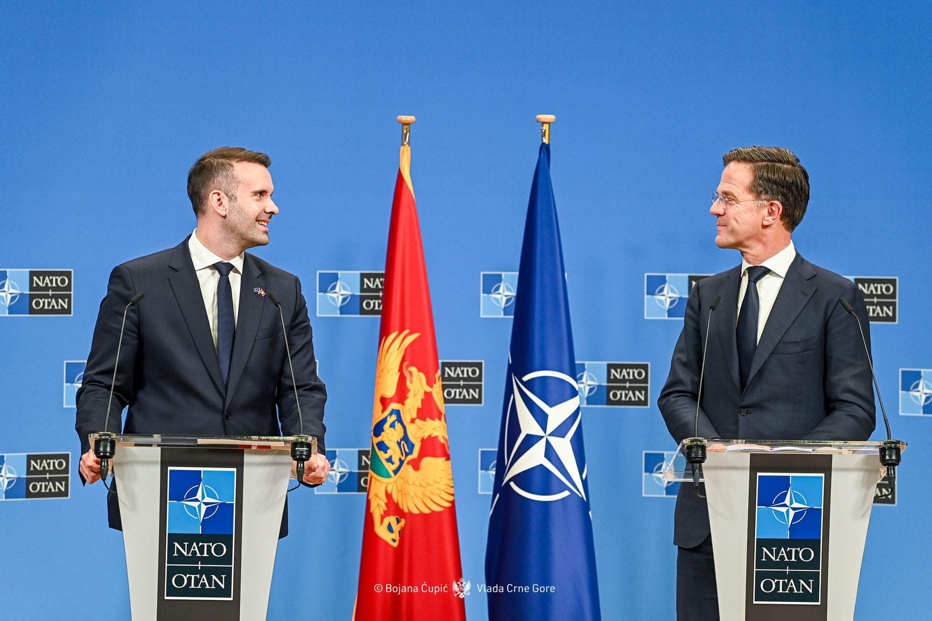 Rutte në Podgoricë: Rusia po bëhet gjithnjë e më agresive, NATO mbështet Malin e Zi Rutte në Podgoricë: Rusia po bëhet gjithnjë e më agresive, NATO mbështet Malin e Zi