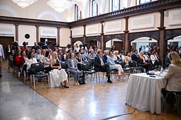 Promovohet Kodi i sjelljes etike të deputetëve në Kuvendin e Maqedonisë së Veriut Promovohet Kodi i sjelljes etike të deputetëve në Kuvendin e Maqedonisë së Veriut