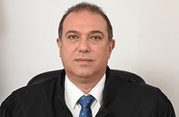 Prokuroria publikoi kontaktet e gjyqtarit Gjoko Ristov me politikanë e biznesmenë Prokuroria publikoi kontaktet e gjyqtarit Gjoko Ristov me politikanë e biznesmenë