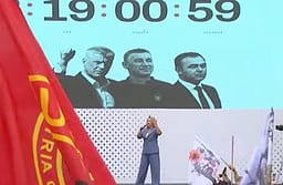 Shkurte Fejza përmbyll Marshin për Liri me këngë “Mora fjalë” Shkurte Fejza përmbyll Marshin për Liri me këngë “Mora fjalë”