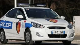 Aksident në Sarandë, gjashtë automjete përplasen me njëra-tjetrën Aksident në Sarandë, gjashtë automjete përplasen me njëra-tjetrën
