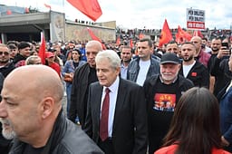 Ahmeti: Në emër të popullit shqiptarë nuk mund të dënohen çlirimtarët Ahmeti: Në emër të popullit shqiptarë nuk mund të dënohen çlirimtarët