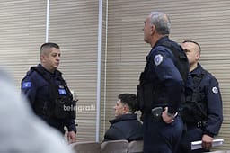 Telashe me përkthimin, rasti i Endrit Nikës shtyhet për 25 shtator Telashe me përkthimin, rasti i Endrit Nikës shtyhet për 25 shtator