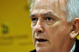 Ish-deputeti serb letër Vuçiqit: Në hotelin e kushëririt tim që u rrënua ke fjetur, ai të besoi kur the “s’e dorëzojë Ujmanin” Ish-deputeti serb letër Vuçiqit: Në hotelin e kushëririt tim që u rrënua ke fjetur, ai të besoi kur the “s’e dorëzojë Ujmanin”
