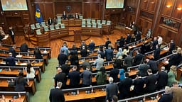 Seanca për konstituimin e Kuvendit vazhdon të shtunën në orën 11:00 Seanca për konstituimin e Kuvendit vazhdon të shtunën në orën 11:00