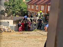 Rrëzohet një vinç në një punishte në Lagjen e Spitalit, raportohet për të lënduar Rrëzohet një vinç në një punishte në Lagjen e Spitalit, raportohet për të lënduar