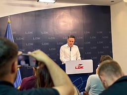 LDK vazhdon në opozitë, Abdixhiku: Jo president karate LDK vazhdon në opozitë, Abdixhiku: Jo president karate