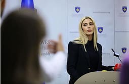 ‘‘Mundësi për konflikt fizik’’, Deliu i reagon Deharit: Arsyetim skandaloz, thirre seancën e respekto rregulloren, kaq është puna ‘‘Mundësi për konflikt fizik’’, Deliu i reagon Deharit: Arsyetim skandaloz, thirre seancën e respekto rregulloren, kaq është puna