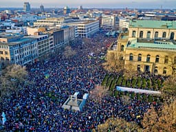 Protestë në Gjermani kundër partisë së ekstremit të djathtë, AFD Protestë në Gjermani kundër partisë së ekstremit të djathtë, AFD