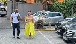 Seanca Meta-Kryemadhit në GJKKO, gjykata rrëzon kërkesën e ish-presidentit për të dalë nga kafazi i xhamit Seanca Meta-Kryemadhit në GJKKO, gjykata rrëzon kërkesën e ish-presidentit për të dalë nga kafazi i xhamit