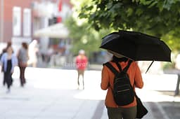 Diell dhe temperatura të larta, kujdes nga indeksi UV Diell dhe temperatura të larta, kujdes nga indeksi UV