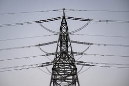 Ulen çmimet e energjisë elektrike në Zvicër, familjet do të paguajnë më pak në 2027 Ulen çmimet e energjisë elektrike në Zvicër, familjet do të paguajnë më pak në 2027