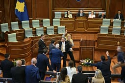 E gjuajti Kurtin me vezë, Kadrijaj: Ishte aksion spontan dhe simbolik E gjuajti Kurtin me vezë, Kadrijaj: Ishte aksion spontan dhe simbolik