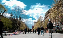 Kosovarët më të kënaqurit në rajon me situatën në vend Kosovarët më të kënaqurit në rajon me situatën në vend