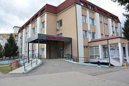 Spitali i Gjakovës deklarohet për gjendjen e pacientit që u soll i plagosur me armë zjarri Spitali i Gjakovës deklarohet për gjendjen e pacientit që u soll i plagosur me armë zjarri