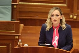 Bytyqi: Rruga e vetme, dalja në rrugë Bytyqi: Rruga e vetme, dalja në rrugë