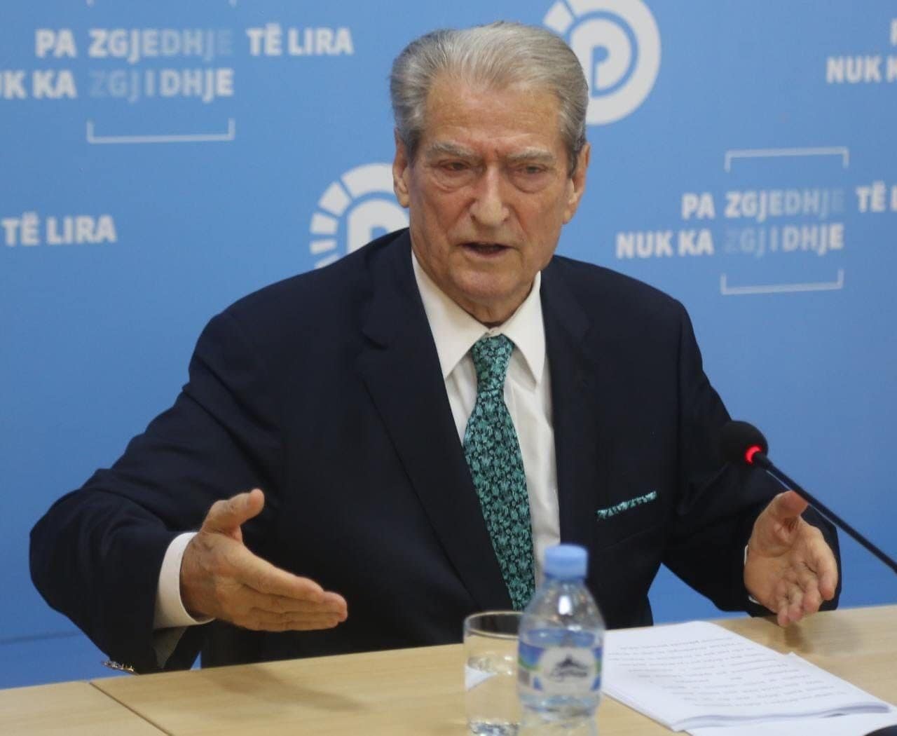 Deklaratat e Sali Berishës ndaj ambasadorit Gonzato, reagon Bashkimi Evropian Deklaratat e Sali Berishës ndaj ambasadorit Gonzato, reagon Bashkimi Evropian