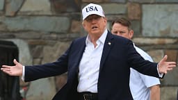 Trump thotë se do t’i heqë të gjitha tarifat për uiskin irlandez, ndërsa përfundon vizitën dyditore Trump thotë se do t’i heqë të gjitha tarifat për uiskin irlandez, ndërsa përfundon vizitën dyditore