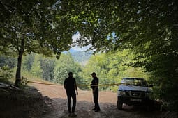 Britania mbështet përpjekjet e Kosovës për identifikimin e mbetjeve mortore në Zubin Potok Britania mbështet përpjekjet e Kosovës për identifikimin e mbetjeve mortore në Zubin Potok