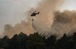 Zjarret masive në Serbi, BE dërgon helikopterë dhe zjarrfikës Zjarret masive në Serbi, BE dërgon helikopterë dhe zjarrfikës