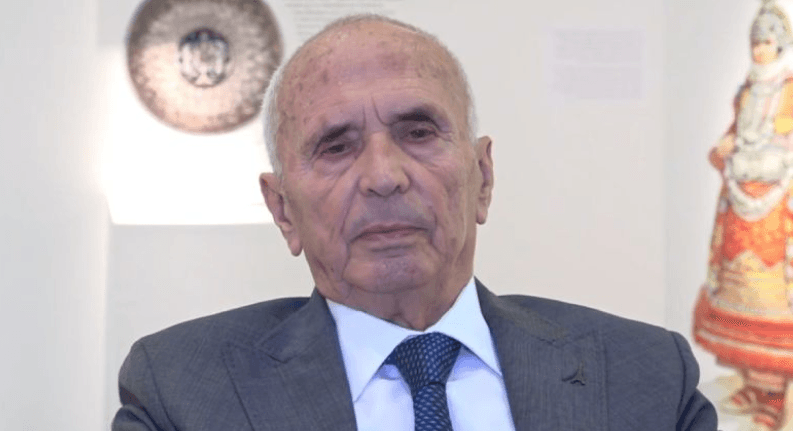 Hajredini: Ribalancimi i buxhetit po bëhet herët këtë vit, po përballemi me parashikime të gabuara se jemi lider në Evropë Hajredini: Ribalancimi i buxhetit po bëhet herët këtë vit, po përballemi me parashikime të gabuara se jemi lider në Evropë