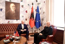 Edi Rama takon ambasadorin e ri amerikan në Shqipëri, i uron mirëseardhje Edi Rama takon ambasadorin e ri amerikan në Shqipëri, i uron mirëseardhje