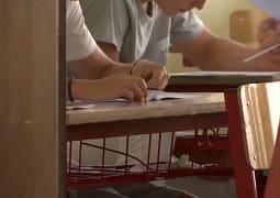 Gati 2.000 maturantëve u mbyllën dyert për studime universitare Gati 2.000 maturantëve u mbyllën dyert për studime universitare