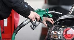 Bordi i Transparencës ndryshon sërish çmimet e derivateve, ulen nafta dhe benzina Bordi i Transparencës ndryshon sërish çmimet e derivateve, ulen nafta dhe benzina