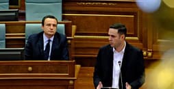 Abdixhiku e heq “embargon” e bisedave me VV: Prej këtij momenti LDK është e hapur të diskutojë për institucionet Abdixhiku e heq “embargon” e bisedave me VV: Prej këtij momenti LDK është e hapur të diskutojë për institucionet