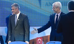 Marrja e pikave kufitare nën kontroll: Thaçi nga Haga zbulon kërcënimin e Tadiqit Marrja e pikave kufitare nën kontroll: Thaçi nga Haga zbulon kërcënimin e Tadiqit