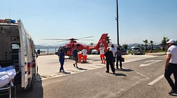Aksident në rrugën Delvinë–Sarandë, autobusi godet 65-vjeçarin, transportohet me helikopter drejt Tiranës Aksident në rrugën Delvinë–Sarandë, autobusi godet 65-vjeçarin, transportohet me helikopter drejt Tiranës