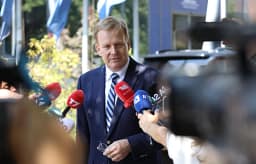 Sorensen: S’ka datë për përmbylljen e dialogut – po i ndjekim nga afër gërmimet në Zubin Potok dhe arrestimet në lidhje me rastin Sorensen: S’ka datë për përmbylljen e dialogut – po i ndjekim nga afër gërmimet në Zubin Potok dhe arrestimet në lidhje me rastin