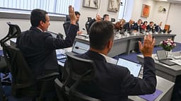 A bartin përgjegjësi penale qeveritarët në detyrë për mbajtjen e dy funksioneve? A bartin përgjegjësi penale qeveritarët në detyrë për mbajtjen e dy funksioneve?
