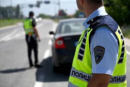 Mbi 1600 gjoba për tre ditë, janë konfiskuar 19 automjete Mbi 1600 gjoba për tre ditë, janë konfiskuar 19 automjete