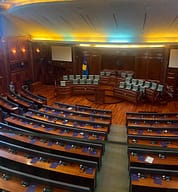 PDK dhe AAK sot në Kuvend, kërkojnë thirrjen e seancës për konstituimin e legjislaturës PDK dhe AAK sot në Kuvend, kërkojnë thirrjen e seancës për konstituimin e legjislaturës