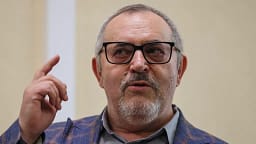 Politikani rus kundër luftës thotë se është larguar nga vendi pasi Kremlini e shpallli “agjent të huaj” Politikani rus kundër luftës thotë se është larguar nga vendi pasi Kremlini e shpallli “agjent të huaj”