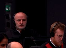 “Ka pasë dëshmitar që ka thanë ‘çka m’keni pru këtu, kurgjo s’kom me këta”, Bilall Sherifi zbulon detaje për procesin në Hagë “Ka pasë dëshmitar që ka thanë ‘çka m’keni pru këtu, kurgjo s’kom me këta”, Bilall Sherifi zbulon detaje për procesin në Hagë
