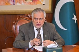 Pakistani thotë se tre shtetas të tij janë vrarë në sulmin në Detin e Kuq, dënon sulmin e Houthive Pakistani thotë se tre shtetas të tij janë vrarë në sulmin në Detin e Kuq, dënon sulmin e Houthive
