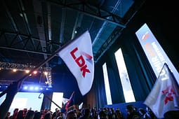 Katër kryetarë në 37 vjet, përçarjet e mëdha në LDK pas vdekjes së liderit historik Katër kryetarë në 37 vjet, përçarjet e mëdha në LDK pas vdekjes së liderit historik